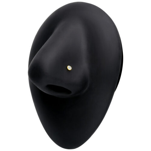 Elegante nasenstecker in oro 18k con pietra cristallina su sfondo nero