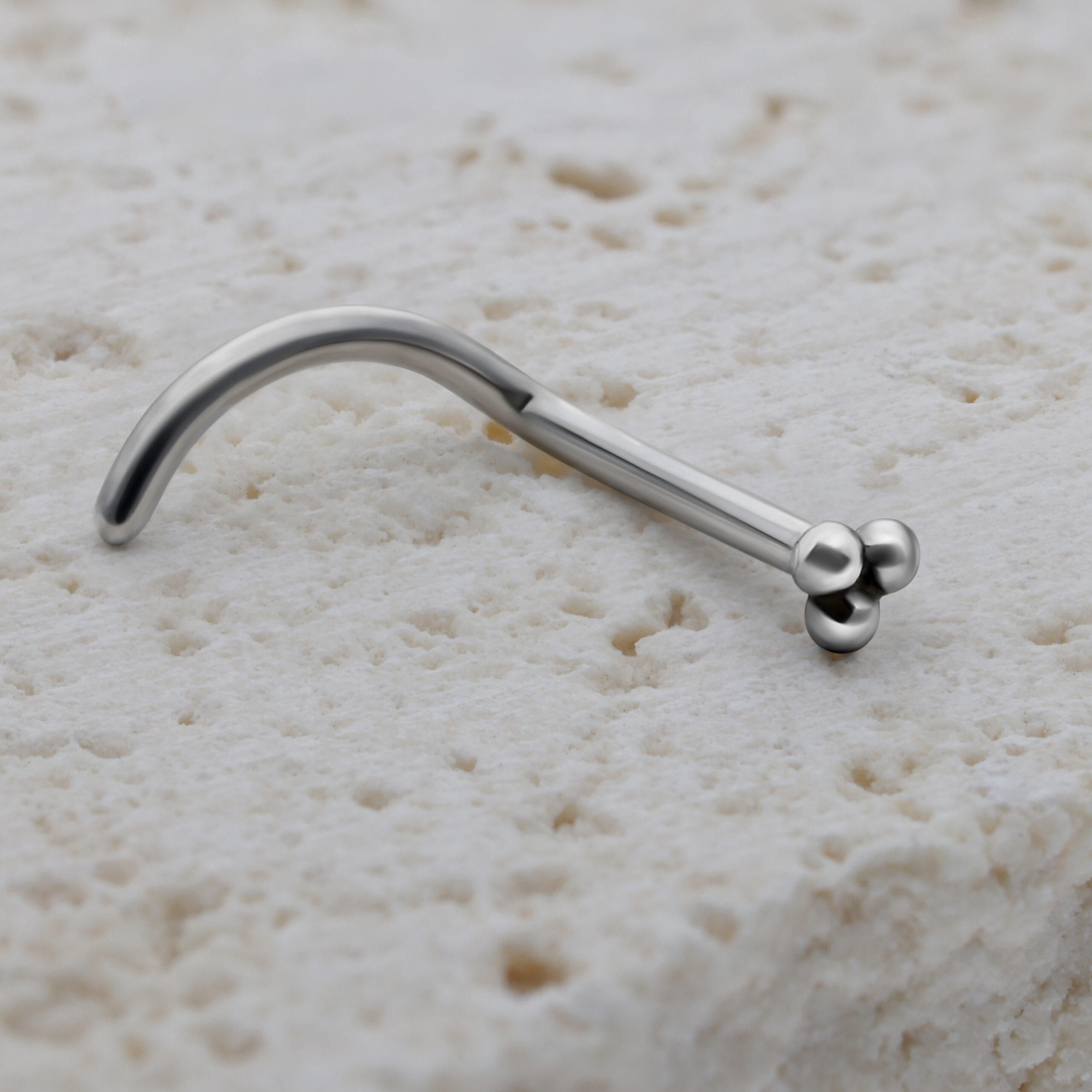 Piercing nasale Tribus in acciaio chirurgico argento Piercing nasale in acciaio chirurgico argento su pietra chiara