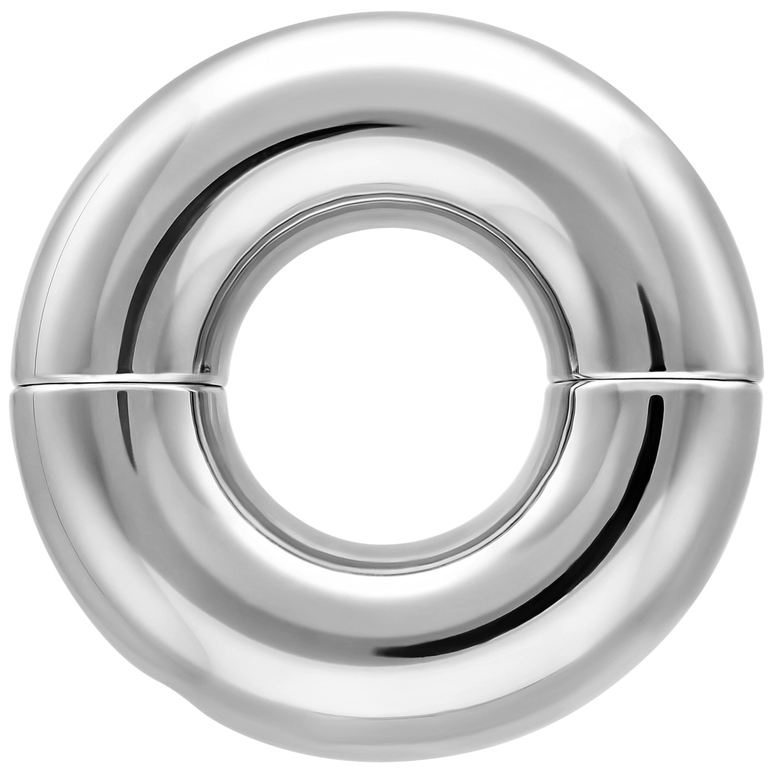 Anello intimo argento in acciaio chirurgico lucido su sfondo bianco