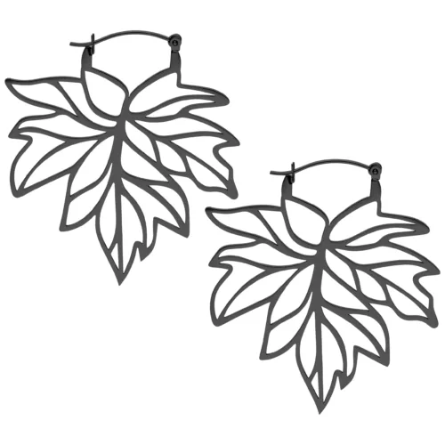 Due orecchini neri a forma di foglia su sfondo bianco