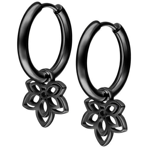 Due orecchini neri con pendente a fiore su sfondo bianco