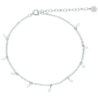 Cavigliera in argento con perle bianche su sfondo bianco