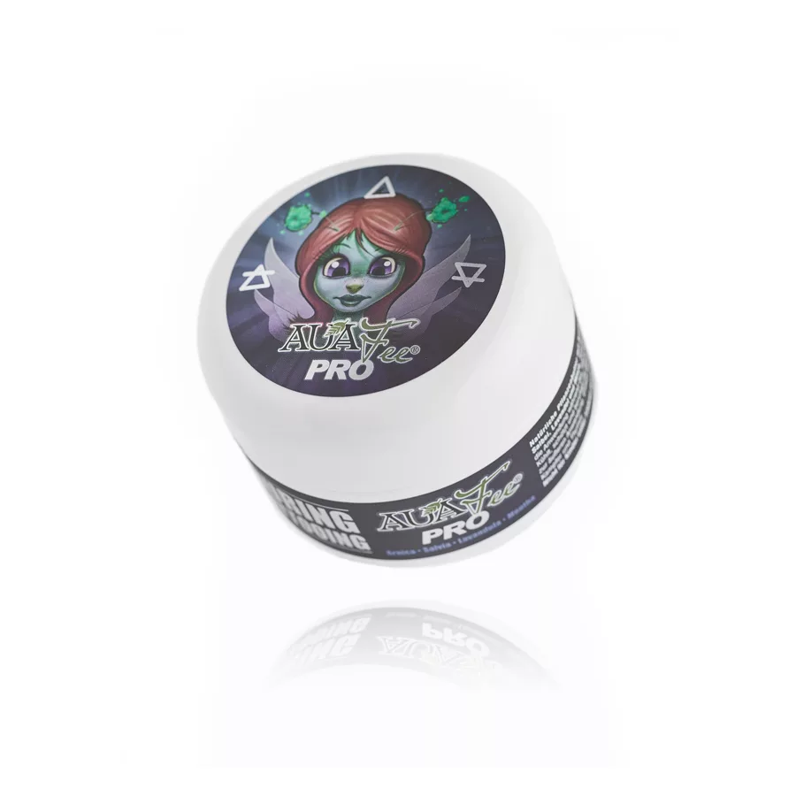 Barattolo bianco di Auafee Pro Tattoo Butter con illustrazione colorata sul coperchio