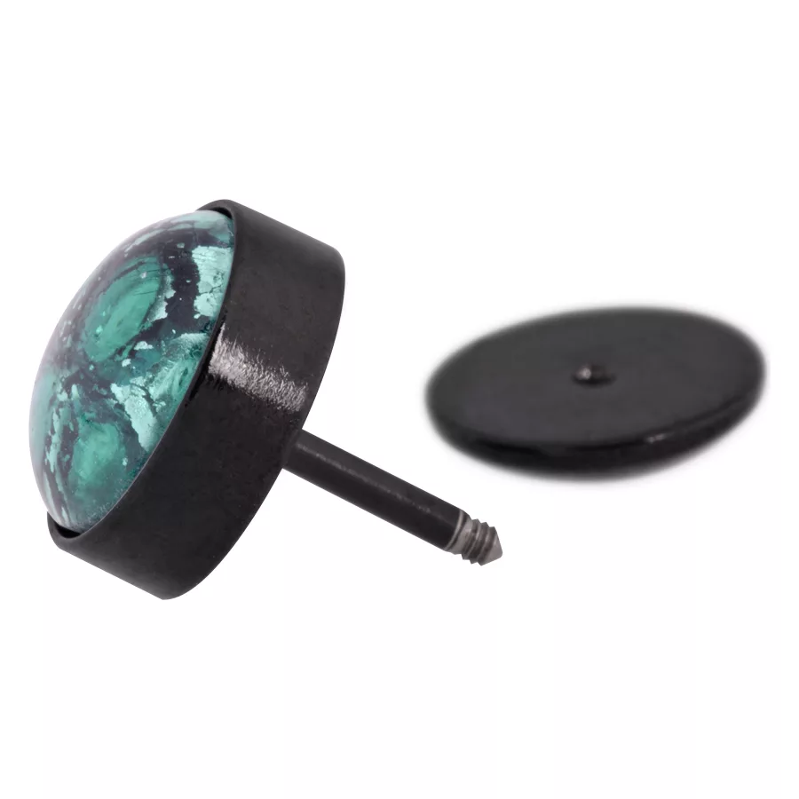 Fakeplug nero con pietra verde su sfondo bianco