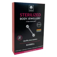 Confezione nera con piercing barbell argentato e etichetta in titanio