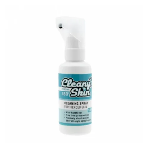 Flacone bianco di Cleany Skin Piercing Spray con etichetta blu su sfondo bianco.