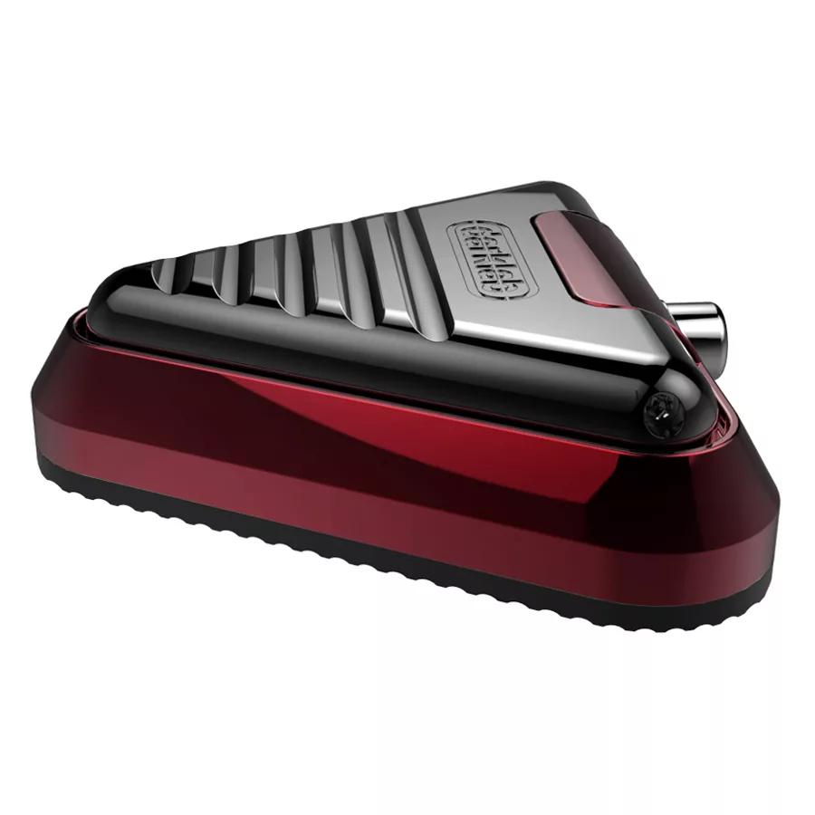 Delta Footswitch Ruby rosso e nero in alluminio su sfondo bianco