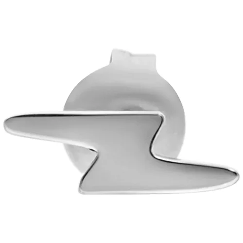 Orecchino Flash in argento in acciaio chirurgico 316L su sfondo bianco