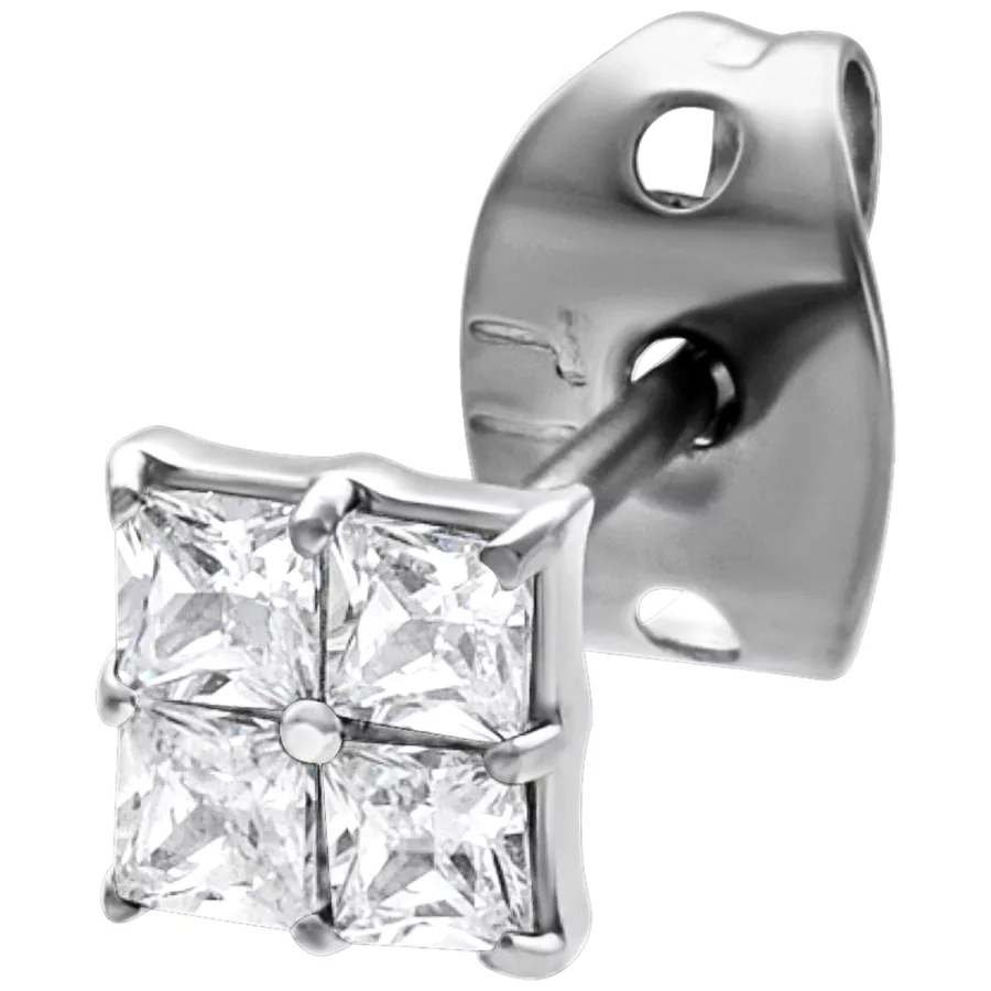 Orecchini color argento con cristalli quadrati su sfondo bianco