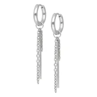 Cerchi argento con pendenti a catena su sfondo bianco