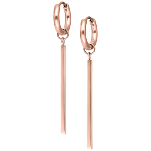 Eleganti orecchini in oro rosa con chiusura a scatto su sfondo bianco