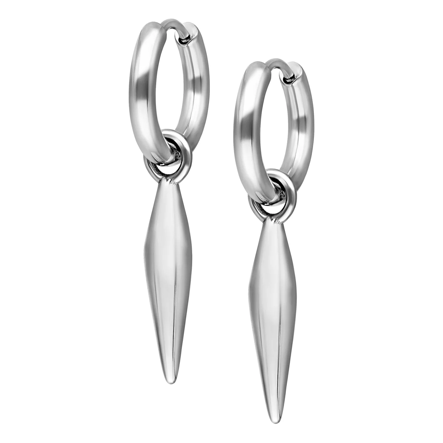 Orecchini in argento in acciaio chirurgico con pendente appuntito su sfondo bianco