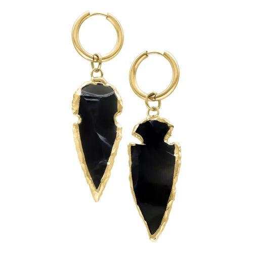 Mini Hoops dorati con ciondolo in ossidiana nera su sfondo bianco