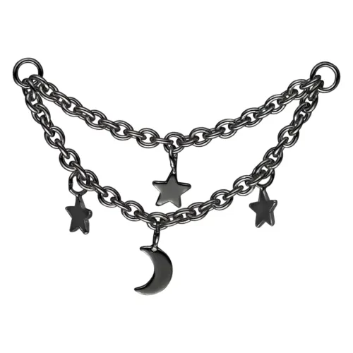 Collana piercing nera con ciondoli a forma di luna e stella su sfondo bianco