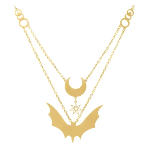 Collana d'oro con ciondolo a forma di luna e pipistrello su sfondo bianco