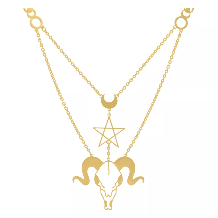 Collana Dark Aries dorata con testa di ariete e ciondolo a stella su sfondo bianco