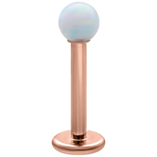 Labret con opale sintetico bianco e barra in titanio placcata in oro rosa su sfondo bianco