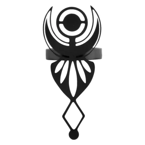 Anello nero con simbolo Wicca, in acciaio chirurgico, su sfondo bianco