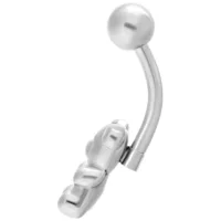 Piercing ombelico in argento con ciondolo orsetto gommoso su sfondo bianco