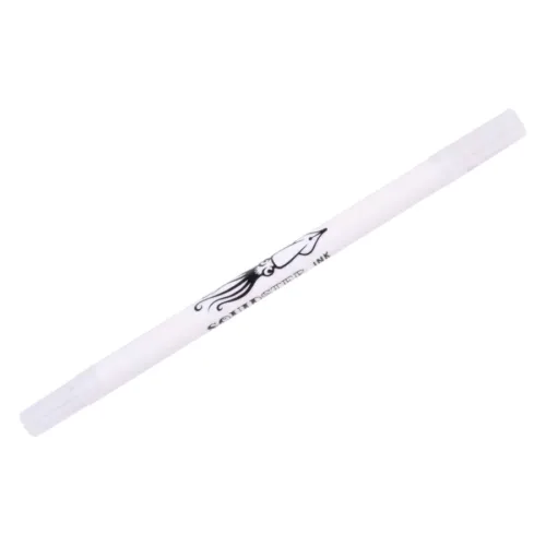 Gomma bianca per tatuaggi con logo Squidster su sfondo bianco