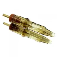 Kwadron Flat Long Taper Cartridges set da 5 Aghi per tatuaggi dorati Kwadron, 5 pezzi, custodia trasparente su sfondo bianco