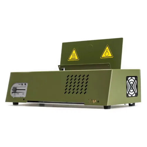 Copiatore termico verde TIM con ventola e pannello di controllo su sfondo bianco