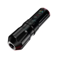 Macchinetta per tatuaggi FK Irons ONE nera con batteria integrata su sfondo bianco