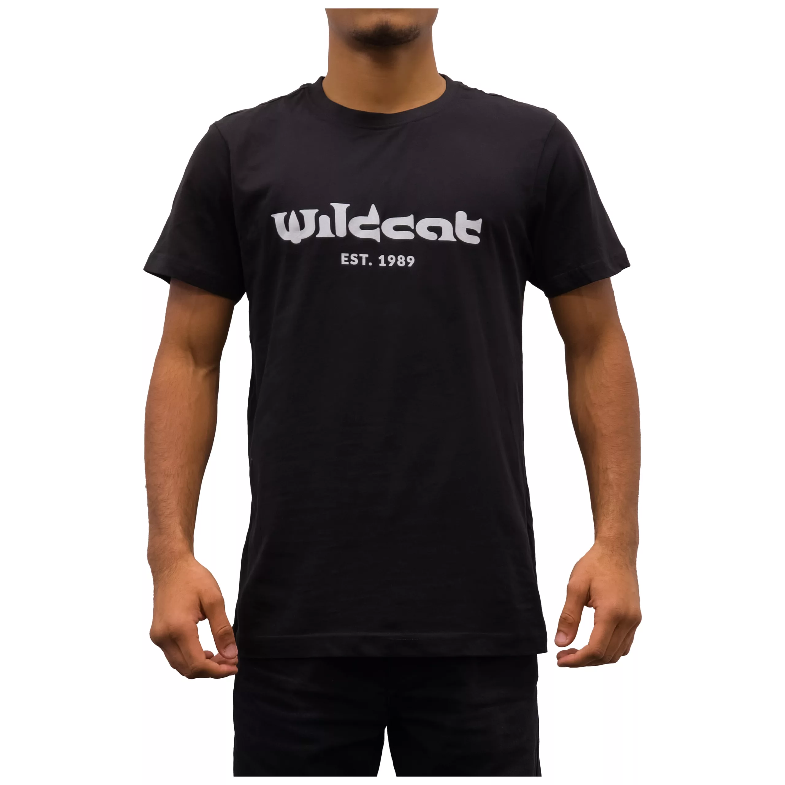 Maglietta unisex nera di Wildcat con stampa logo su sfondo bianco