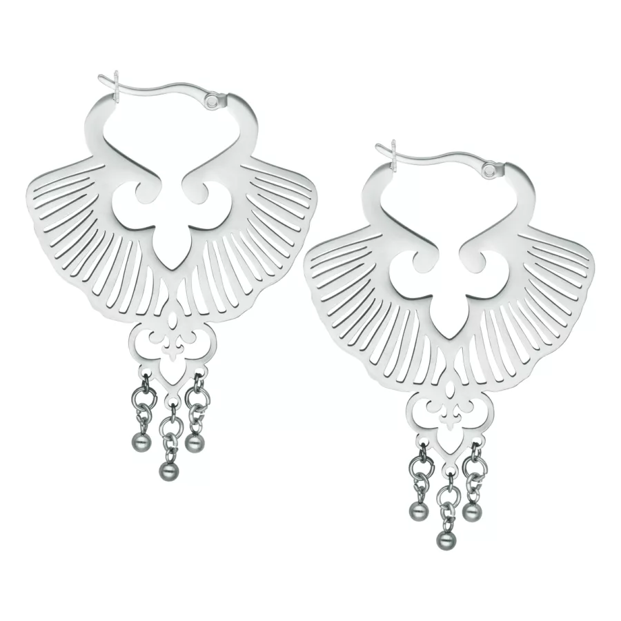 Orecchini a forma di foglia di Ginkgo in argento con chiusura a scatto su sfondo bianco
