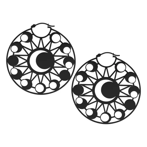 Orecchini Moon Eclipse neri in acciaio chirurgico con chiusura a scatto su sfondo bianco