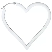 Creole a forma di cuore in acciaio inox argento su sfondo bianco