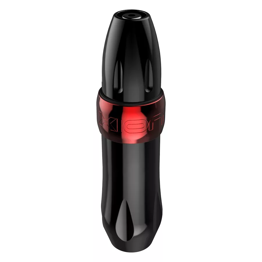 Penna Xion nera e rossa in alluminio su sfondo bianco