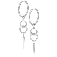 Hoops in argento con due anelli e ciondolo appuntito su sfondo bianco