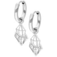 Orecchini a cerchio in argento con pendente geometrico su sfondo bianco