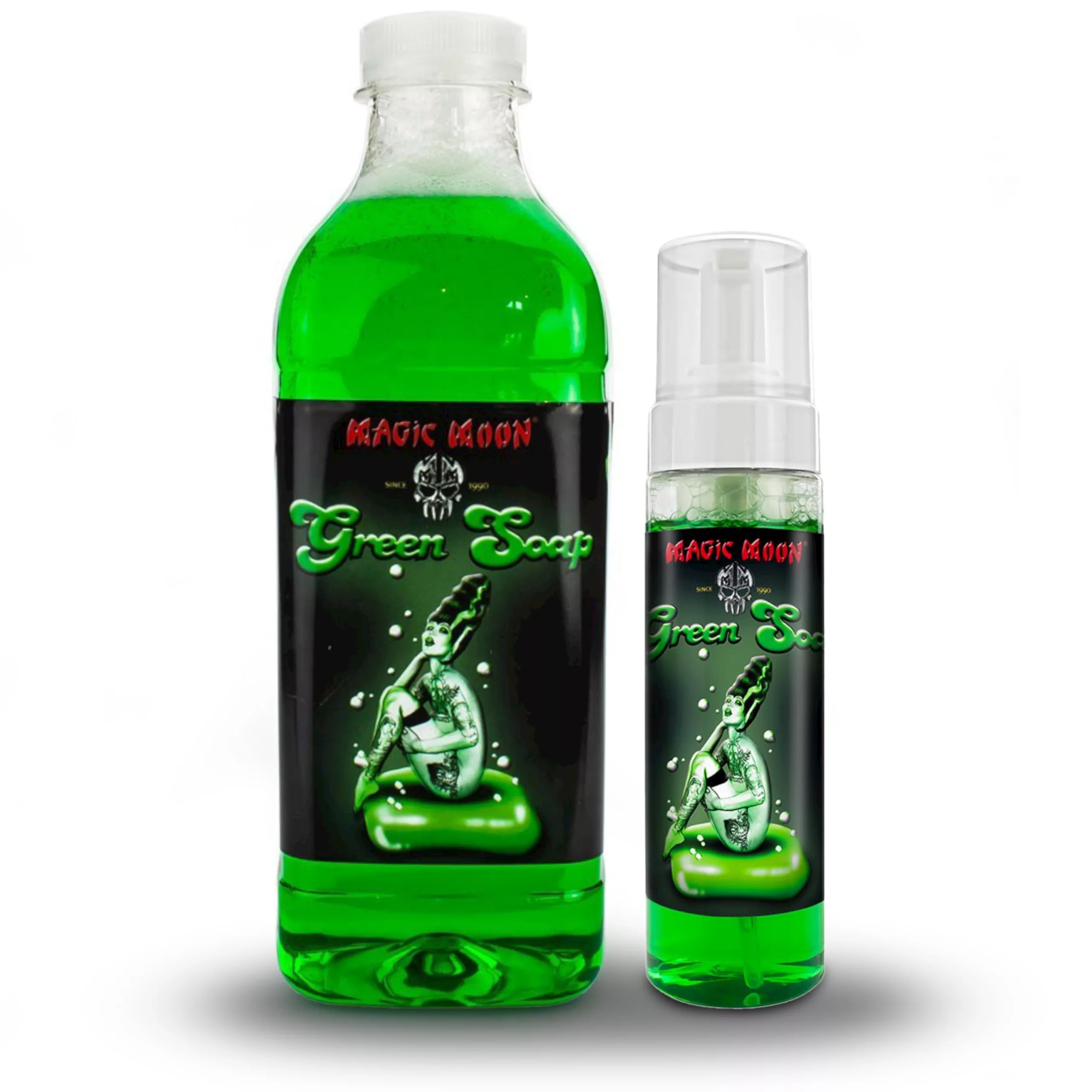 Bottiglia di sapone verde 1L e dispenser di schiuma su sfondo bianco