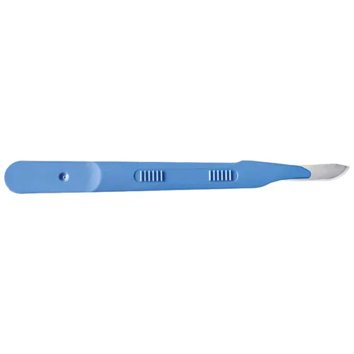 Bisturi monouso sterile blu Fig. 10 su sfondo bianco