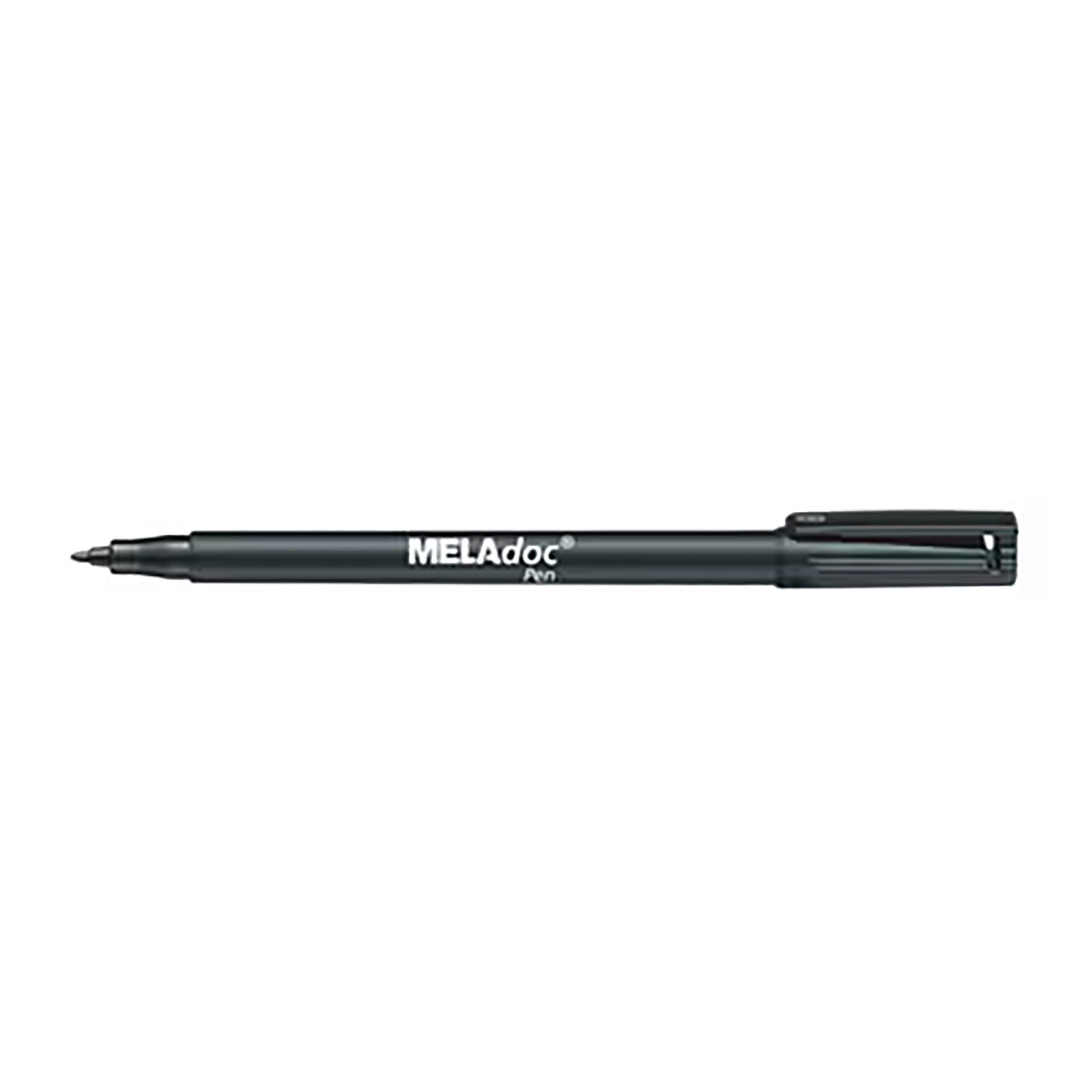 Pen nero MELAdoc su sfondo bianco, cappuccio inserito
