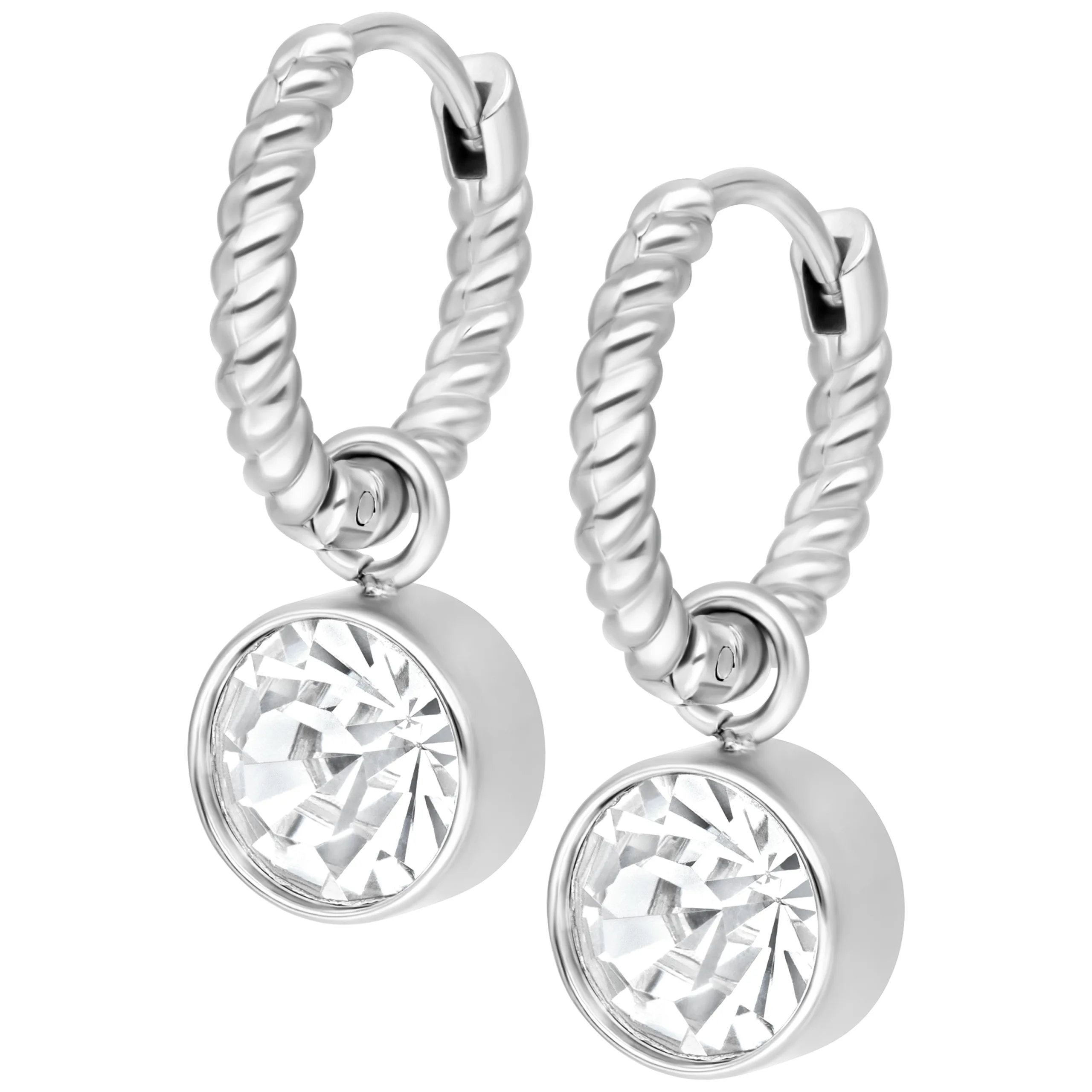 Orecchini in argento con design intrecciato e cristalli scintillanti su sfondo bianco