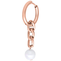 Creola in oro rosa con design a catena e perla bianca su sfondo bianco