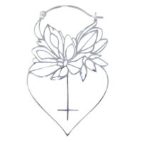 Orecchini Dahlia in argento in acciaio chirurgico, forma a cuore con motivo floreale, su sfondo bianco