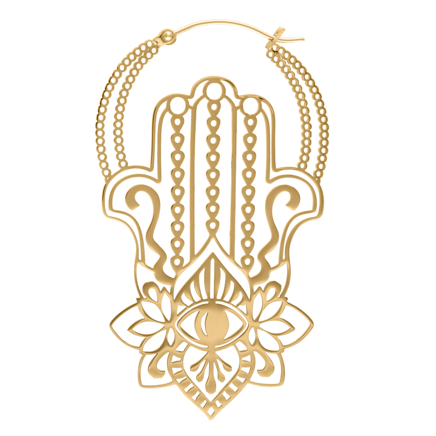 Khamsa Hoops Orecchino in Oro in Acciaio Chirurgico Orecchino Khamsa Hoops dorato in acciaio chirurgico con design dettagliato su sfondo bianco