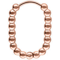 Orecchini ovali in oro rosa in acciaio chirurgico 316L, su sfondo bianco