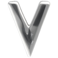 Orecchino a sella a forma di V in argento su sfondo bianco