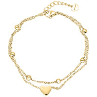 Bracciale dorato a doppio filo con ciondolo a cuore su sfondo bianco