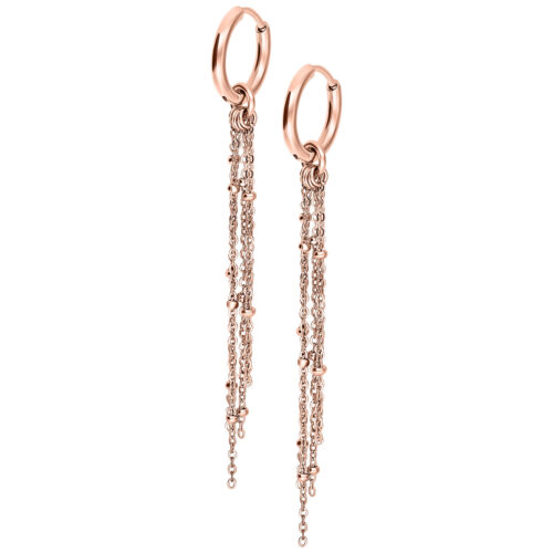 Orecchini in oro rosa con dettagli a catena su sfondo bianco