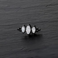 Accessorio Push Fit in titanio nero con cristalli chiari su sfondo nero