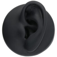 Accessorio Push Fit Helix Nero su modello di orecchio nero