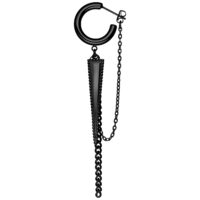 Orecchino a triangolo nero in acciaio chirurgico con catene su sfondo bianco