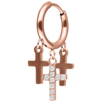 Orecchino in oro rosa con tre piccoli ciondoli a croce, uno con cristalli