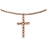 Collana in oro rosa con ciondolo a forma di croce fatto di perle su sfondo bianco